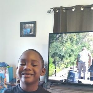 Meet your Posher, Ella